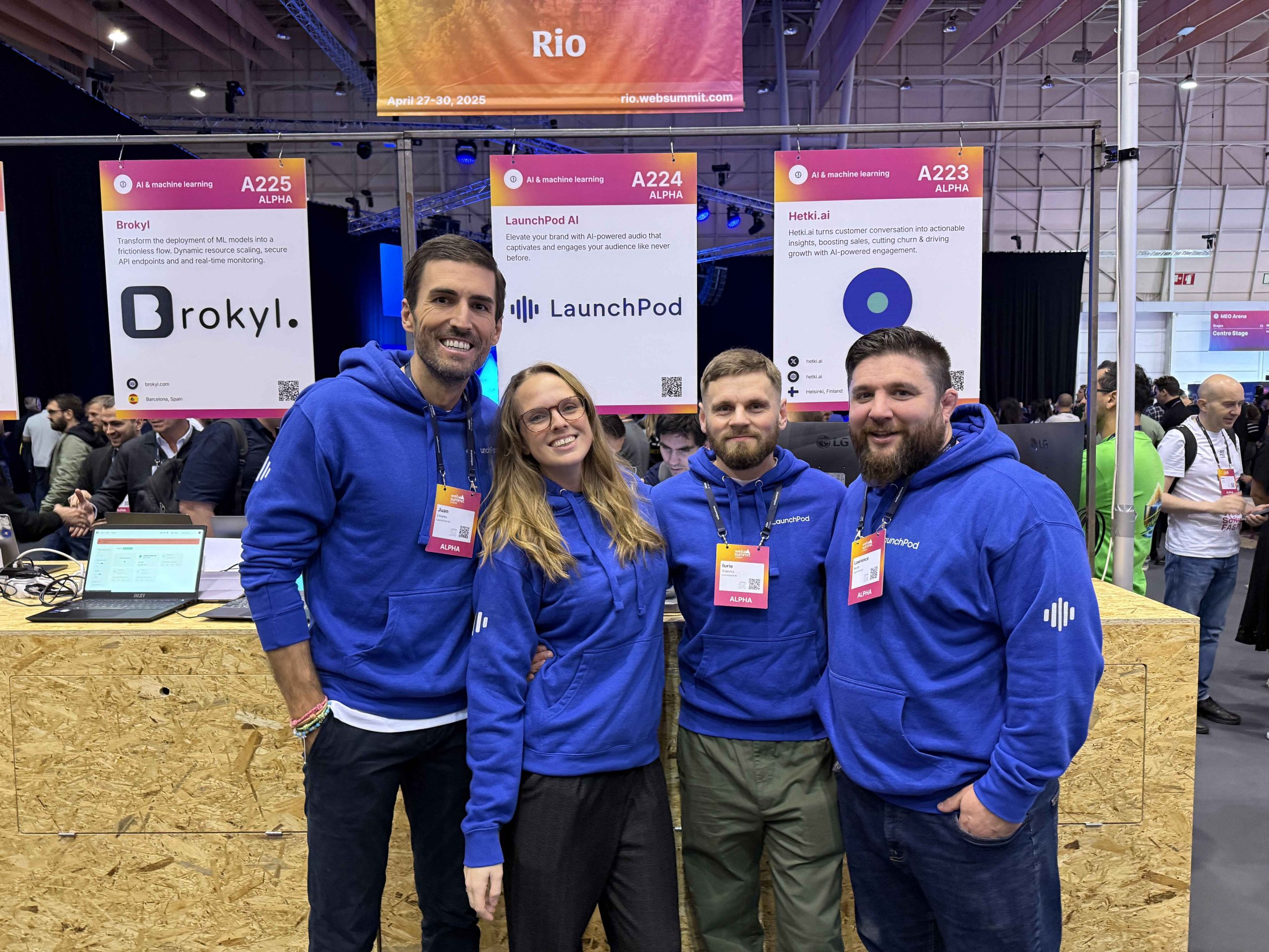 Illumia Ventures team working with the Launchpod team
